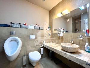 Apartament cu 3 camere parcare privata zona 0 ultracentral - imagine 9