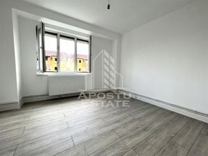 Apartament cu 4 camere complet renovat situat in zona Dambovita - imagine 5