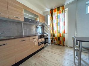 Apartament cu 3 camere 100mp Semidecomandat in zona Ultracentrala - imagine 7