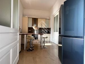 Apartament cu 4 camere 180mp loc de parcare zona centrala - imagine 10