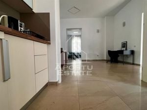 Apartament cu 4 camere 180mp loc de parcare zona centrala - imagine 9