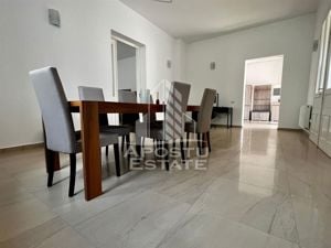 Apartament cu 4 camere 180mp loc de parcare zona centrala - imagine 6