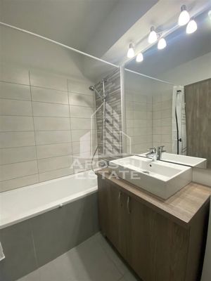 Apartament cu doua camere, ultracentral,  Arad Plaza - imagine 9