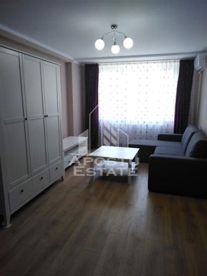 Apartament cu 2 camereultracentralrenovat totul nou - imagine 2