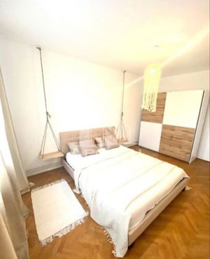 Apartament cu 4 camere, pretabil pentru muncitori, Spitalul Judetean