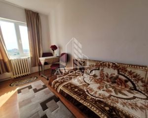 Apartament cu 3 camere, etaj intermediar, Gheorghe Lazar - imagine 3