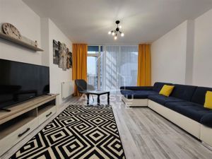 Apartament cu 3 camere, 2 bai si 2 balcoane in zona Ultracentrala. - imagine 2