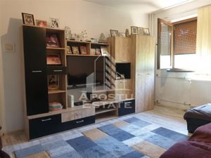 Apartament cu 4 camere in zona Dacia, semidecomandat - imagine 2