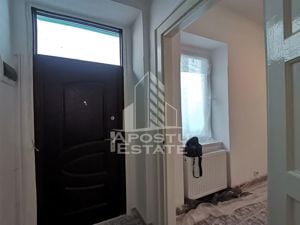 Apartament 2 camere, etaj intermediar, centrala proprie Piata Traian - imagine 3