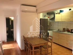 Apartament cu 3 camere DECOMANDAT zona Gheorghe Lazar - imagine 4