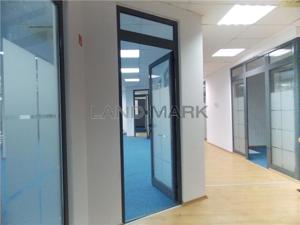 EXCLUSIV, birouri 350mp, cladire noua Semicentral,parcare privata - imagine 8