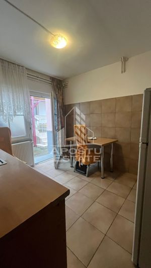 Apartament la casa, zona Steaua - imagine 3