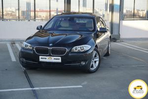 BMW 520d 184CP, trapa, head-up, navi, piele, 