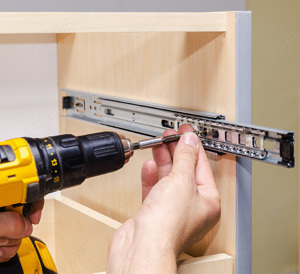 Echipa montam Mobila, Bucatarii, Dulapuri, Pat, Mese Scaune, ikea, dedeman, leroy , brico