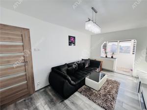 Apartament 3 camere decomandate balcon in zona Vasile Aaron Sibiu - imagine 2