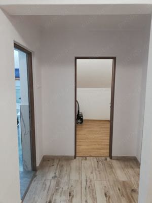 Închiriez apartament 2 camere  - imagine 5