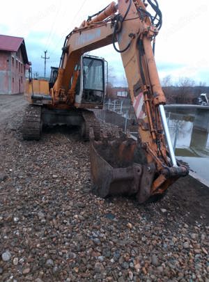 Excavator Liebher - imagine 2 Excavator Liebher - imagine 2