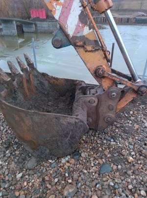 Excavator Liebher - imagine 4 Excavator Liebher - imagine 4