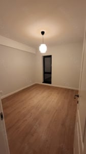 Apartament "LA CHEIE" cu 3 camere, etaj 2, SU=78 mp. Preț 10900 EURO + TVA  - imagine 4