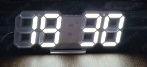 Ceasul digital cu termomentru si afisaj mare cu lumina LED alb rece,Nou!