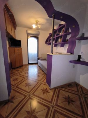 Apartament 2 camere, etaj 1, recent renovat si izolat, zona Spital 700 - imagine 5