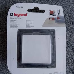 Intrerupatoare simple, Legrand Valena Life