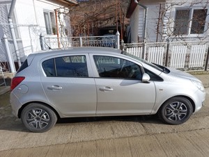 Opel Corsa 1.2 - imagine 4