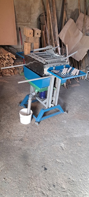 vind urgent presă hidraulică  pentru brichete 6 calupii 2 dată foarte eficientă 