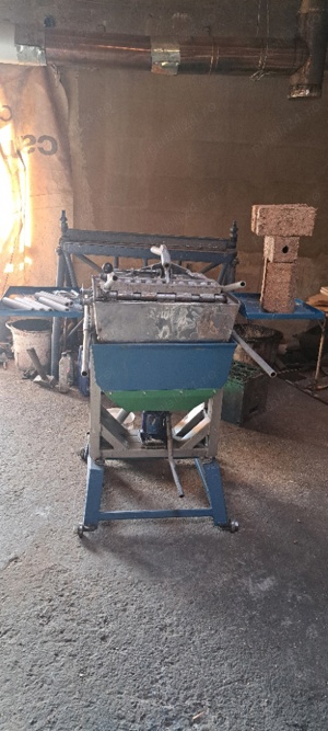 vind urgent presă hidraulică  pentru brichete 6 calupii 2 dată foarte eficientă  - imagine 2