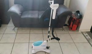 Aparat de calcat cu abur Tobi