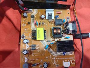 sursa 715g9657-p03-000-0h1m de pe monitor DELL p2419H