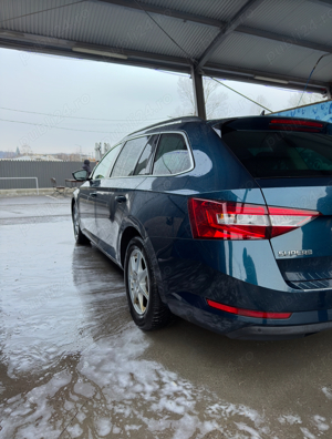 Skoda Superb Combi 2.0TDI 2 km !! - imagine 2