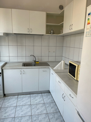 vând apartament 3 camere decomandat ultracentral medicina prefectura etaj 2 2 cu demisol si pod mare - imagine 9