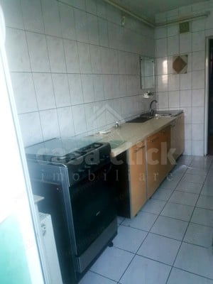 Apartament 2 camere I.C.Frimu, etaj 1, balcon pe toata lungimea - imagine 8