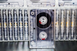 vand casete audio noi