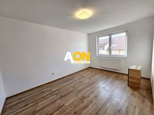 Apartament in bloc nou, 3 camere, 2 bai + mansarda + boxa + parcare - imagine 7