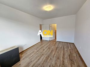 Apartament in bloc nou, 3 camere, 2 bai + mansarda + boxa + parcare - imagine 8