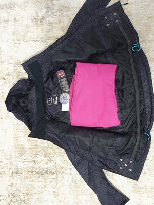 Costum geacă și pantaoni schi EverHill damă, mărimea 38-40 M, nou