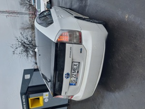 Toyota prius3 hybrid an 2010 - imagine 2