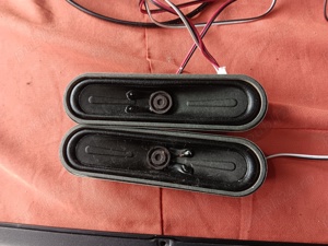 set 2 difuzoare 8ohm 10w de pe tv Starlight 32dm6500