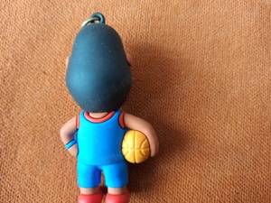 Breloc baschetbalist Lebron James, inaltimea de 5 cm