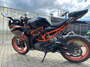 Motocicleta KTM RC 125 Black, An 2022, permis A1, 16 ani