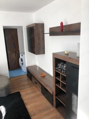 Închiriez apartament cu 3 camere - imagine 4