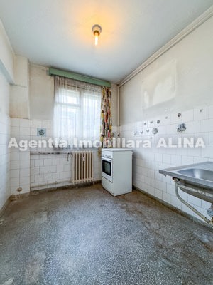 Apartament 2 camere in Deva, zona Piata Centrala, str. Mihai Viteazu, decomandat, 49mp, etaj 3, lift - imagine 6