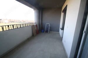 Proprietar vand apartament cu 2 camere in bloc nou - imagine 2