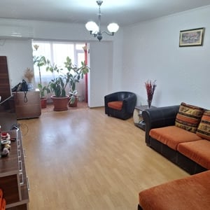 Se vinde ! Apartament 3 camere Braila 97000  Negociabil!