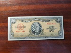 Vand bancnote din Cuba