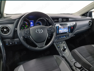 Toyota auris 2018 hybrid  - imagine 5