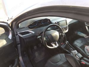 Peugeot 2008 1,6 diesel 2015 - imagine 2