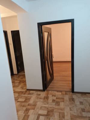 Apartament de 3 camere decomandat, Măcin, Tulcea - imagine 9
